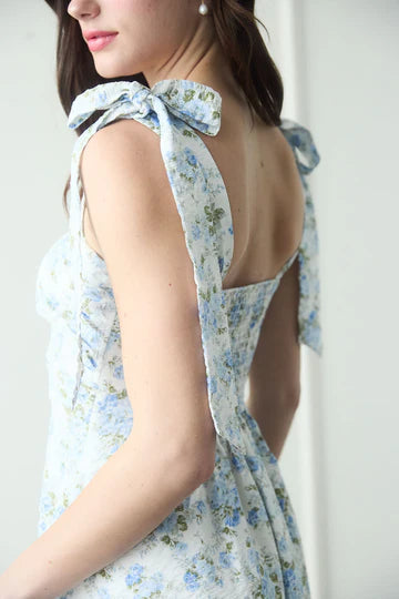 FLORAL PRINT TIE STRAP DRESS