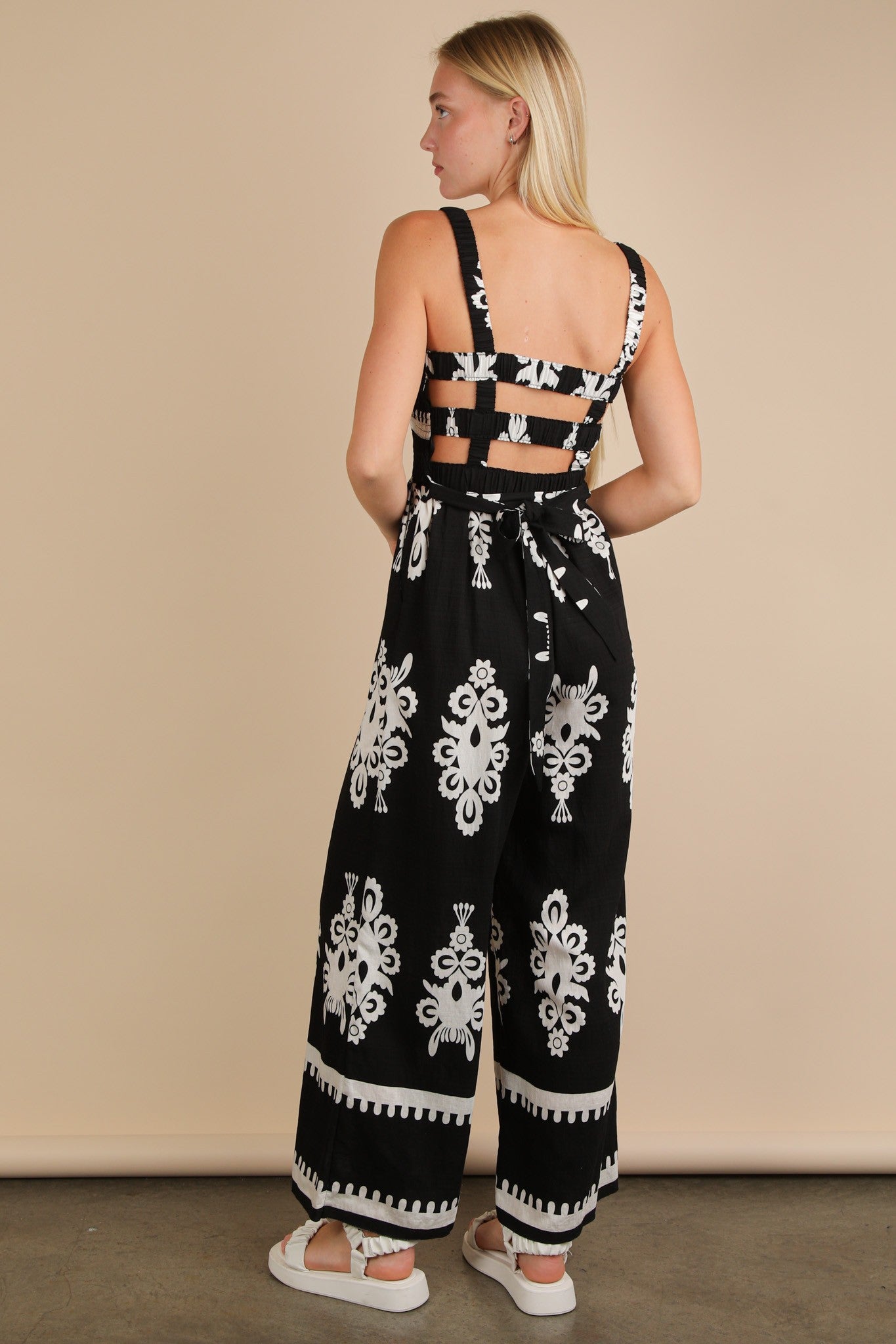 PRINTED SMOCK BACK JUMPSUIT