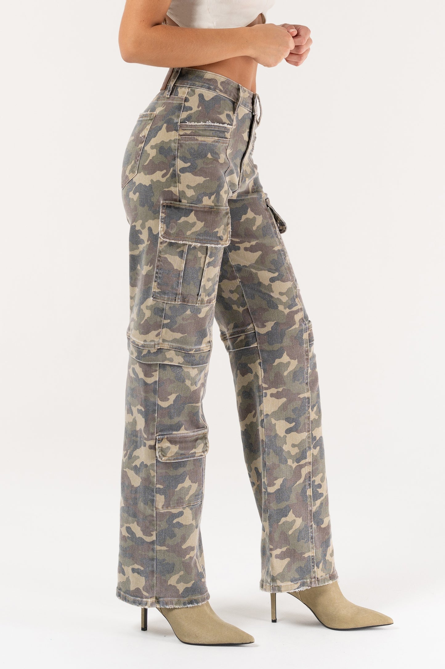 CAMO CARGO JEANS
