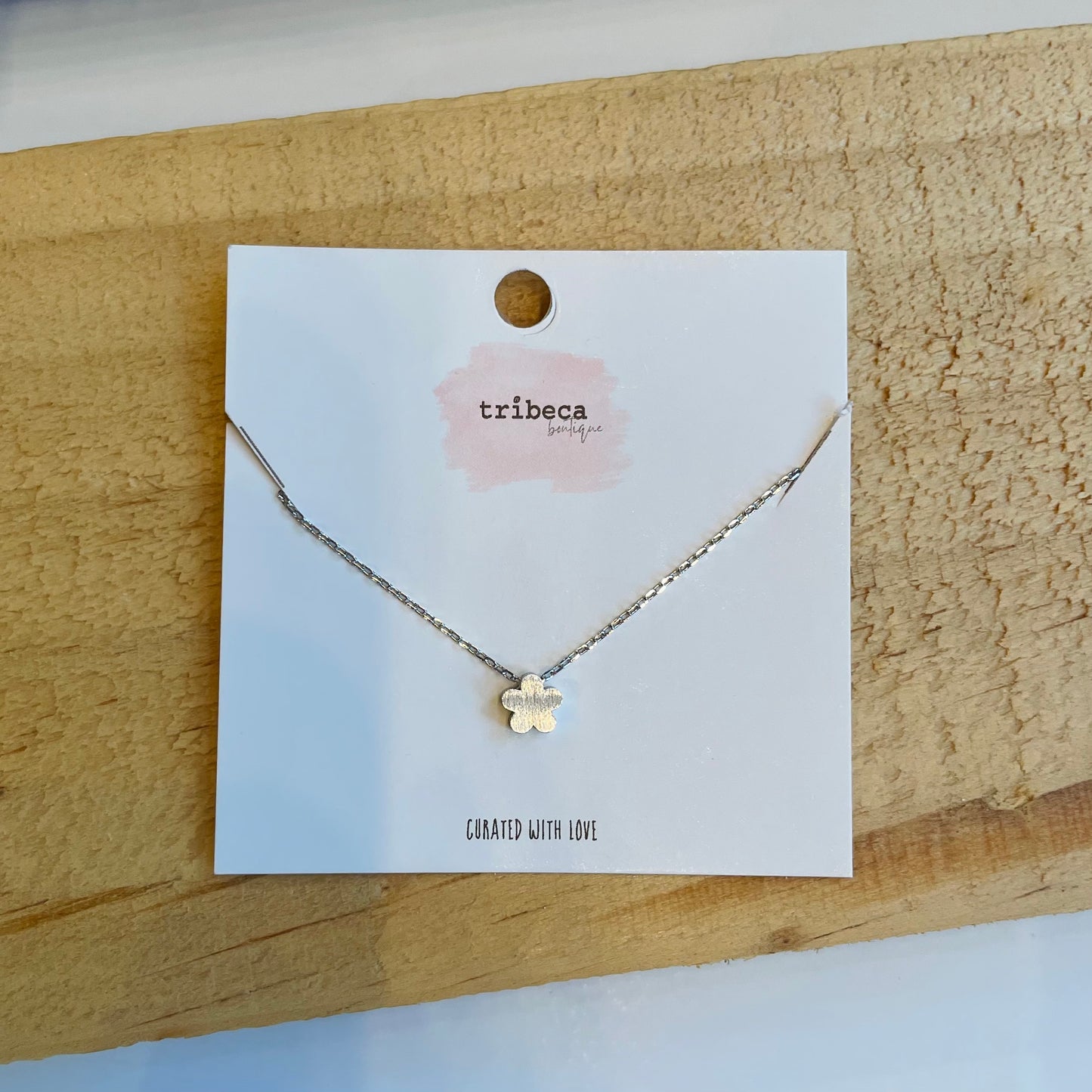 SILVER FLOWER NECKLACE