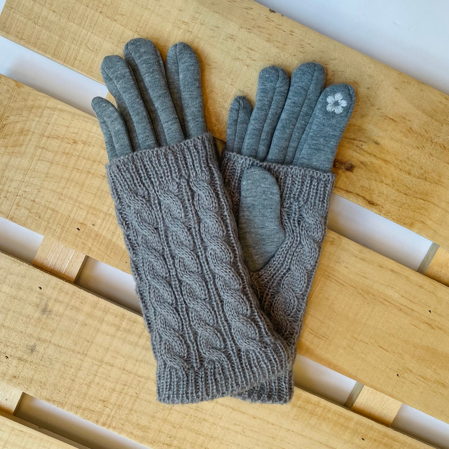 CABLEKNIT TOUCH GLOVES