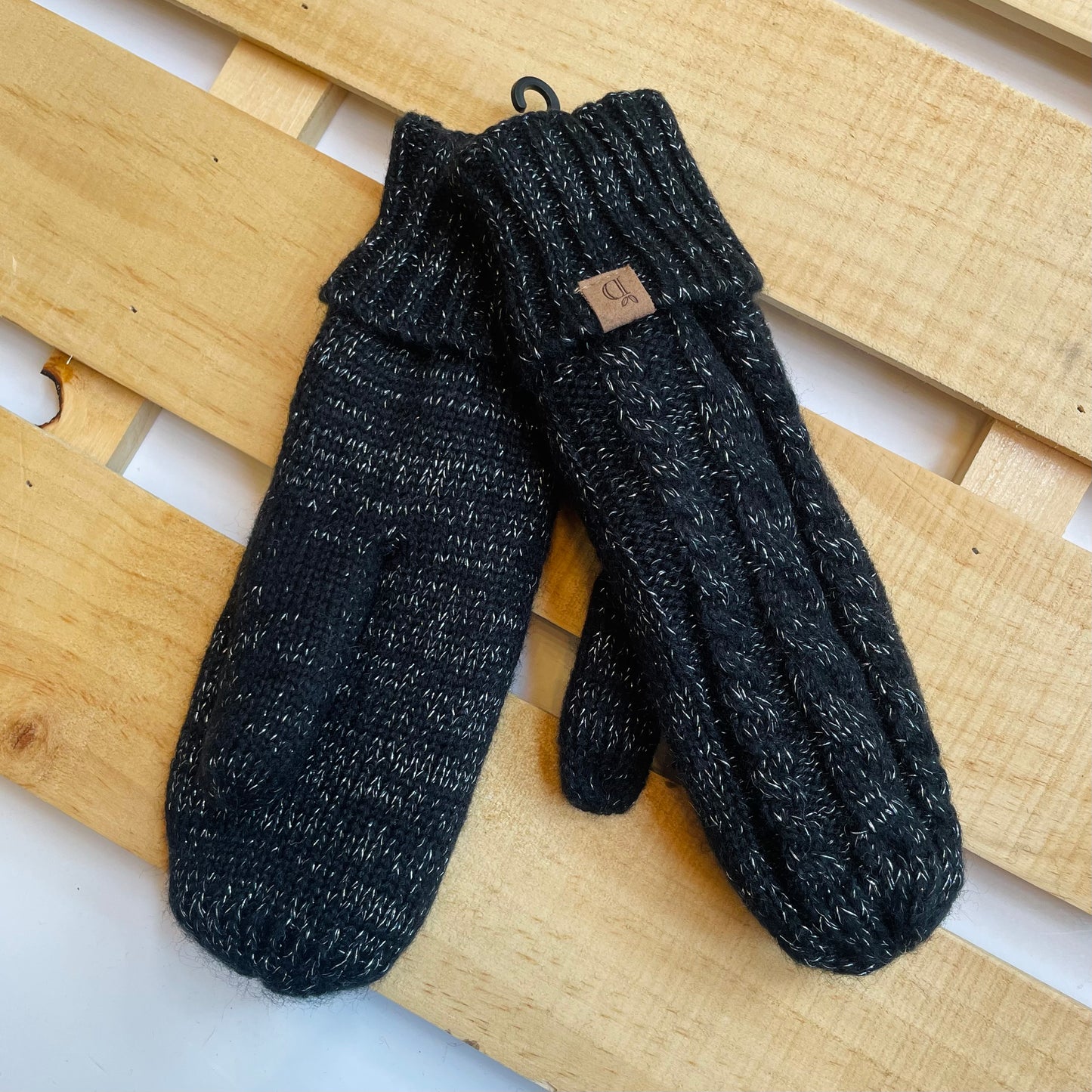 GLITTER MITTENS