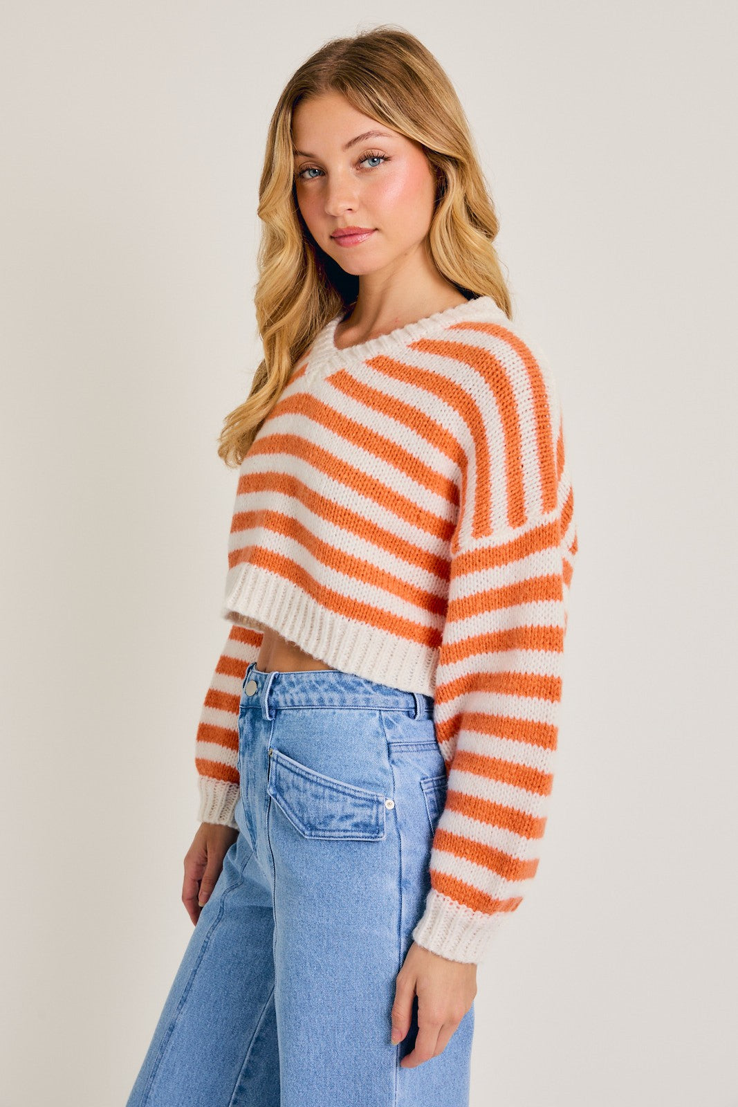 CROPPED STRIPE SWEATER