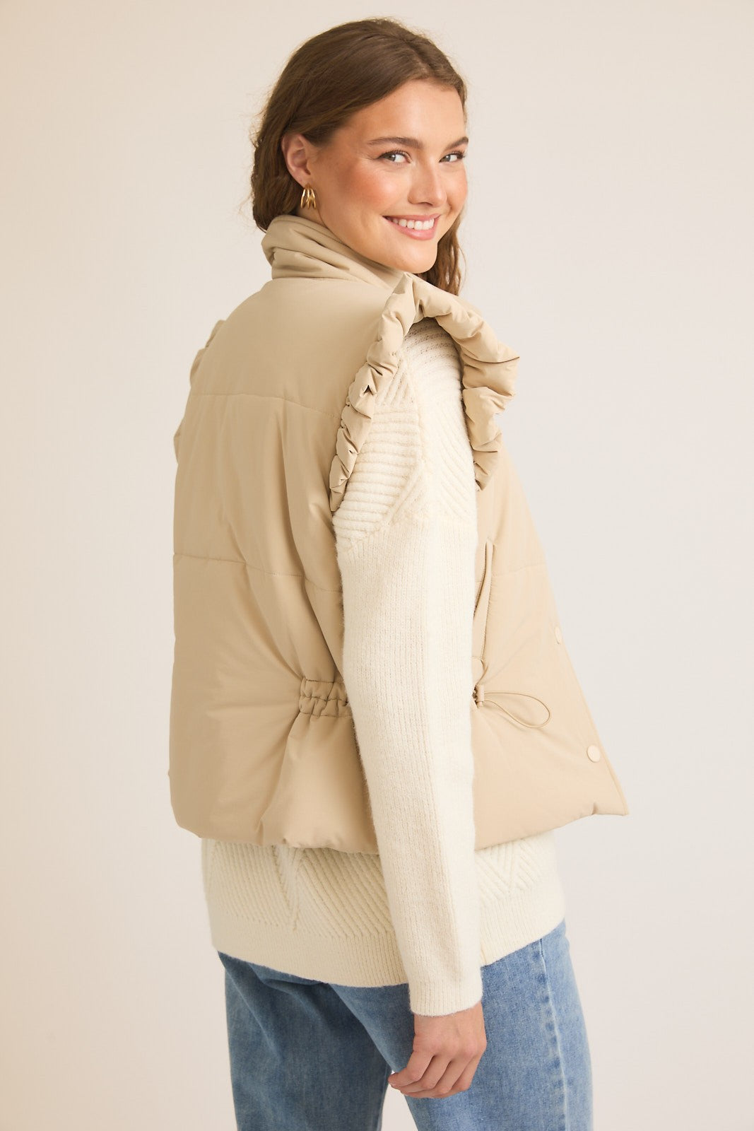 RUFFLE SLEEVE PUFFER VEST