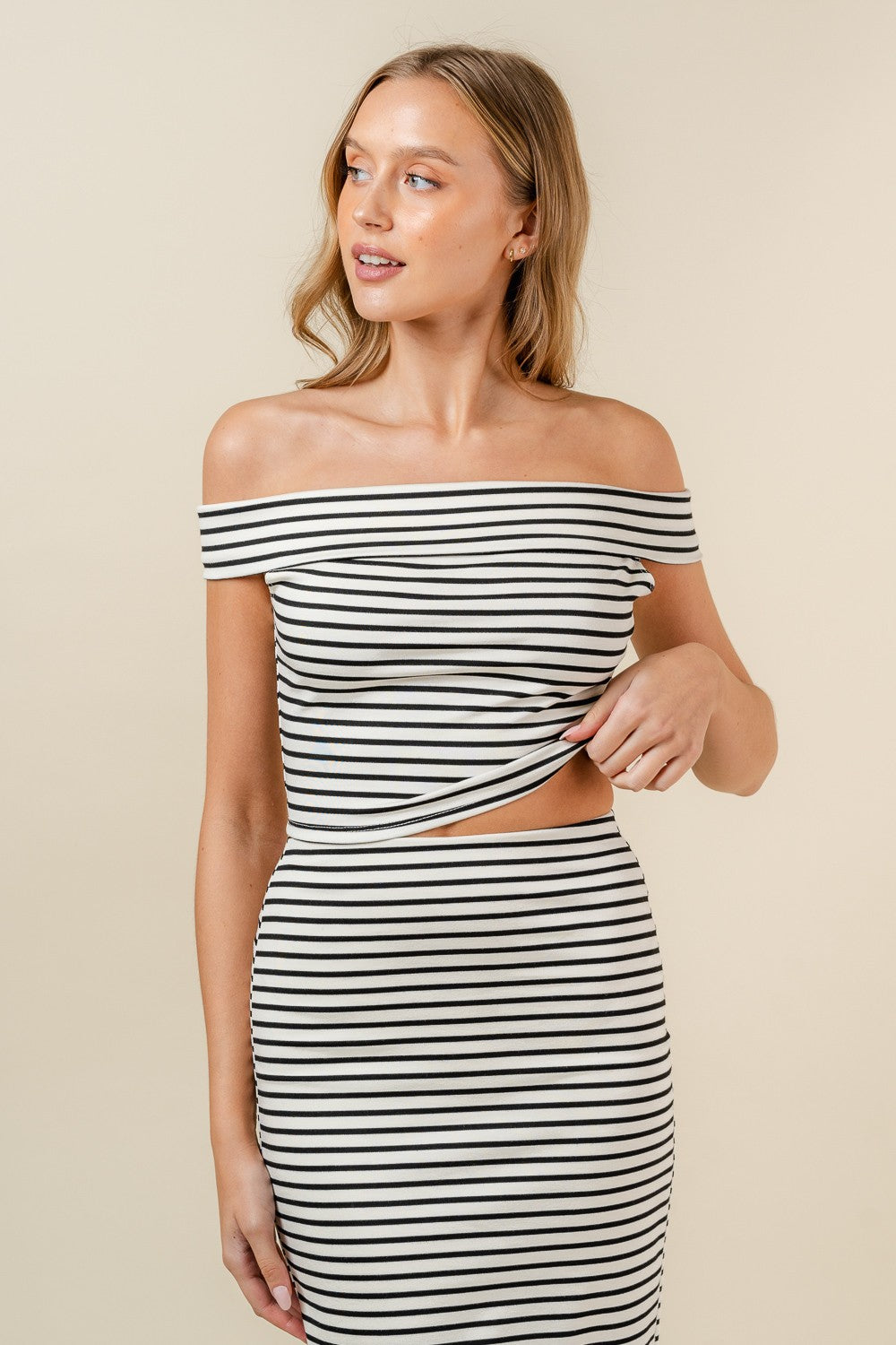STRIPE OFF SHOULDER TOP