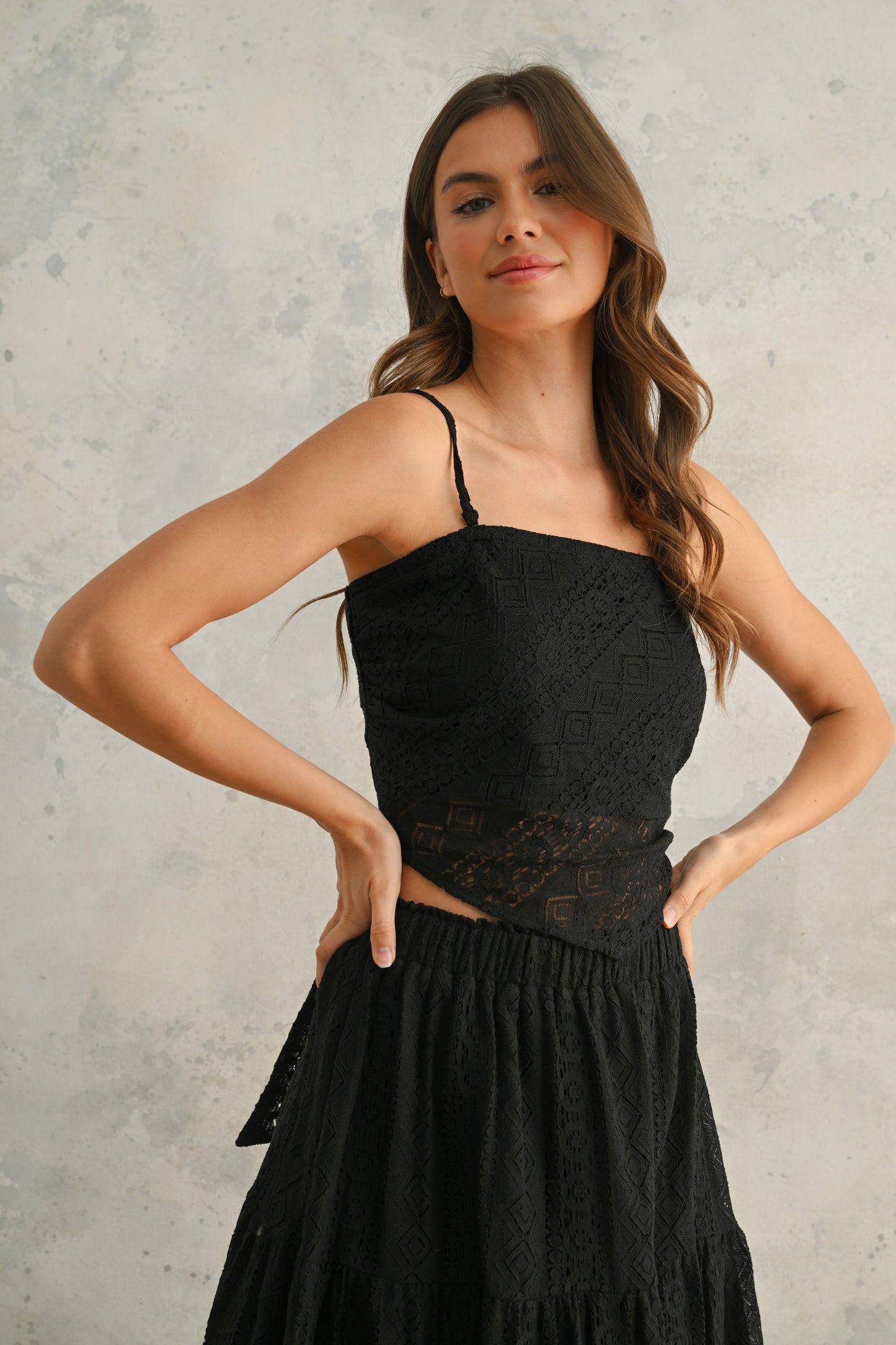 CROCHET LACE TIE BACK TOP
