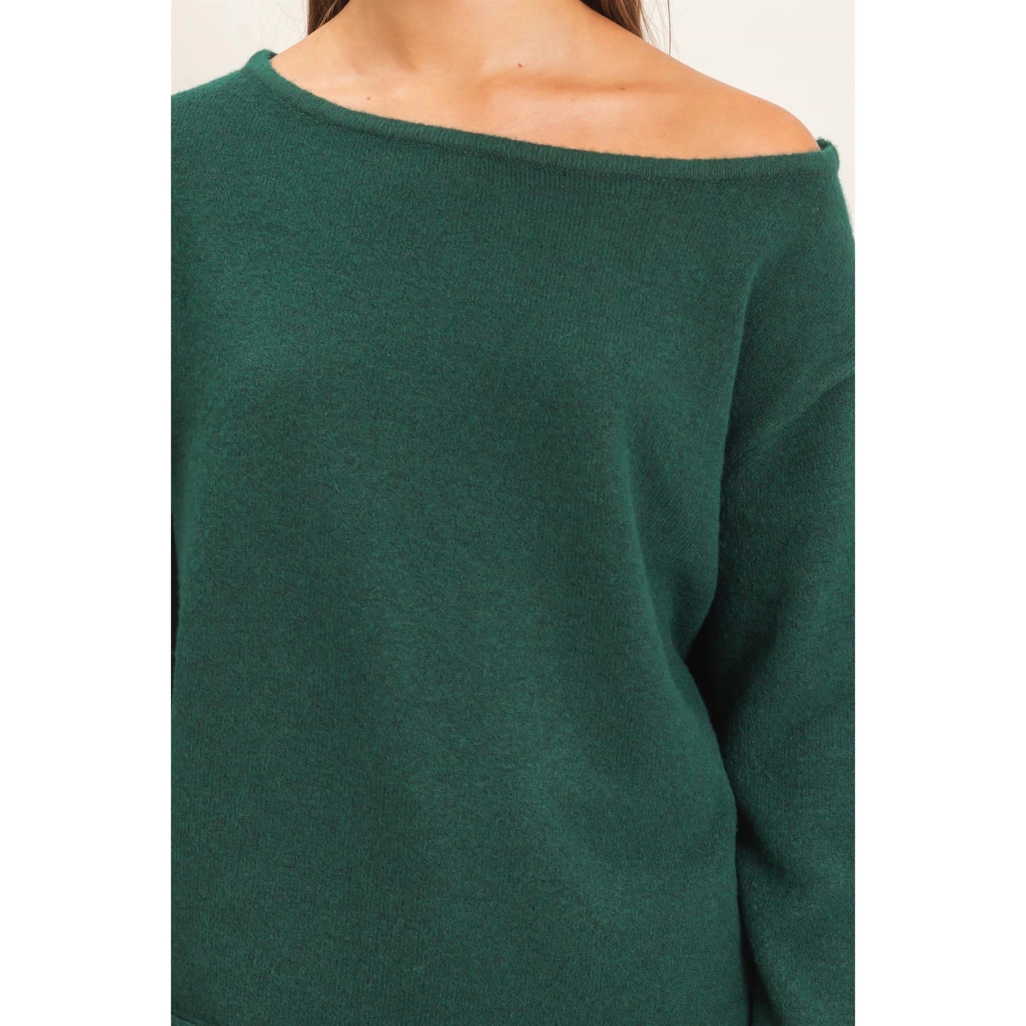 OFF SHOULDER SWEATER