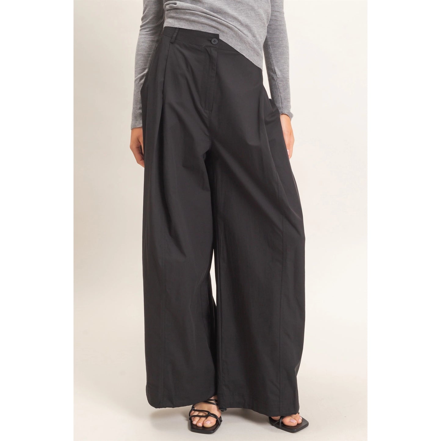WIDE LEG CARGO PLEAT PANT