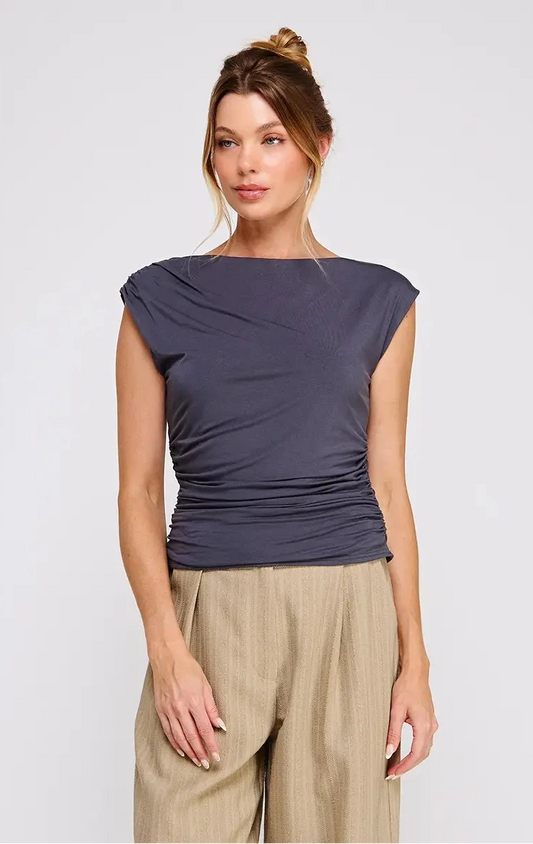 BOAT NECK RUCHED TOP
