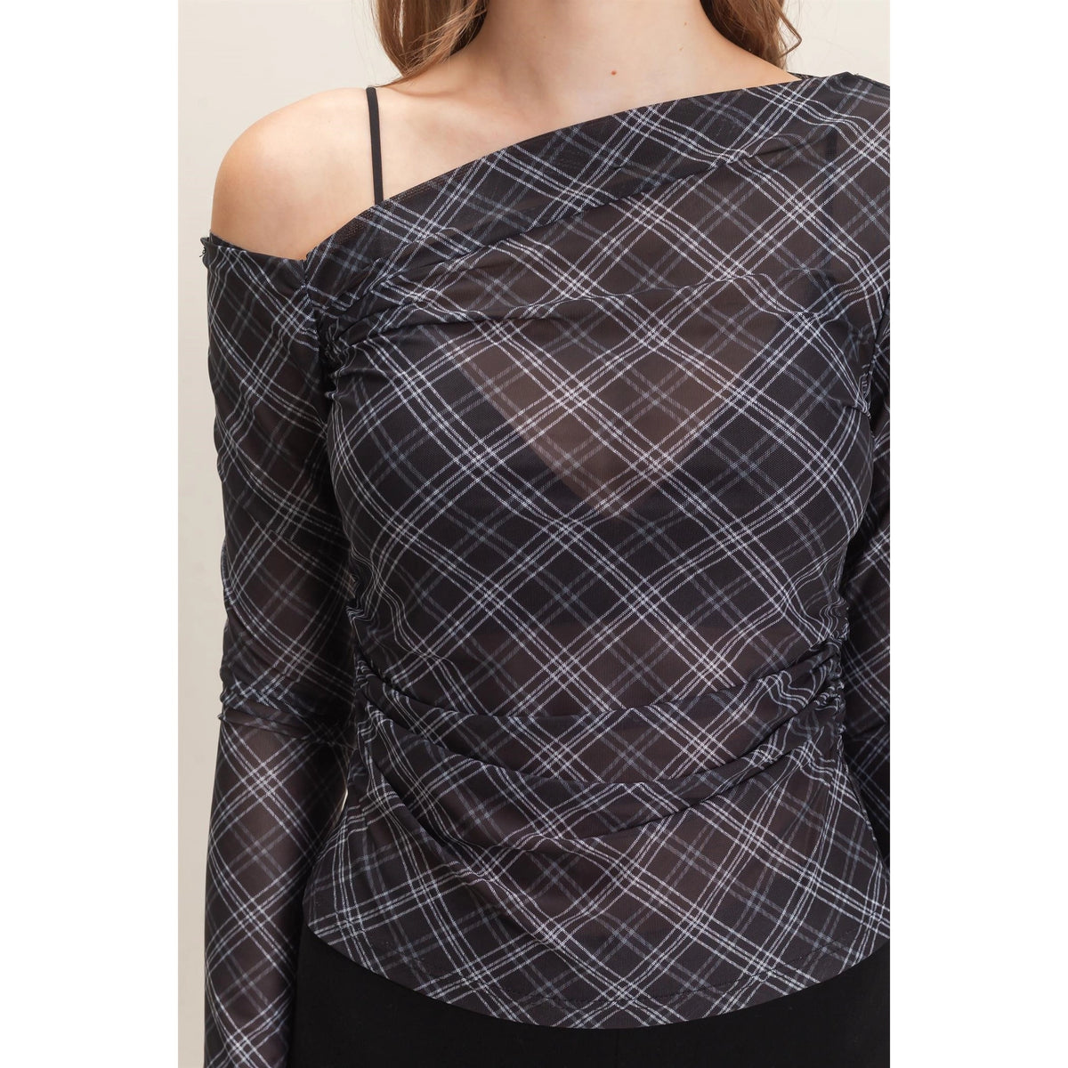 ASYMMETRICAL PLAID OFF SHOULDER