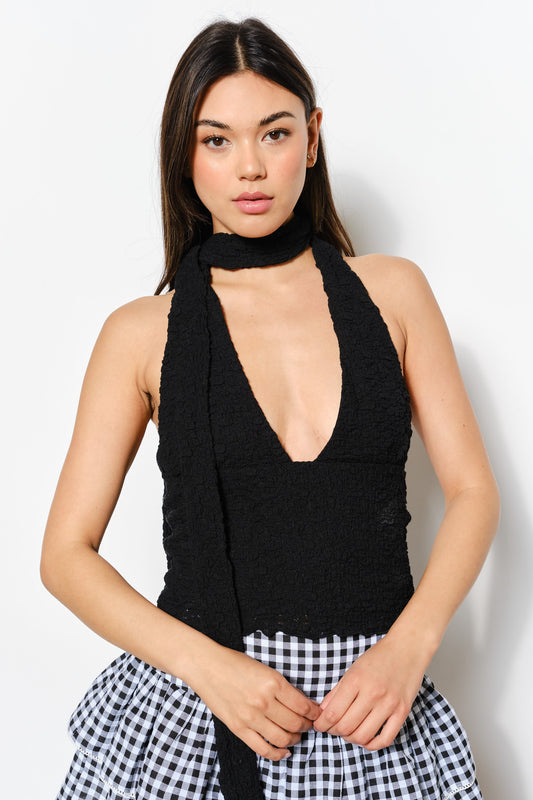CRINKLE KNIT HALTER TOP