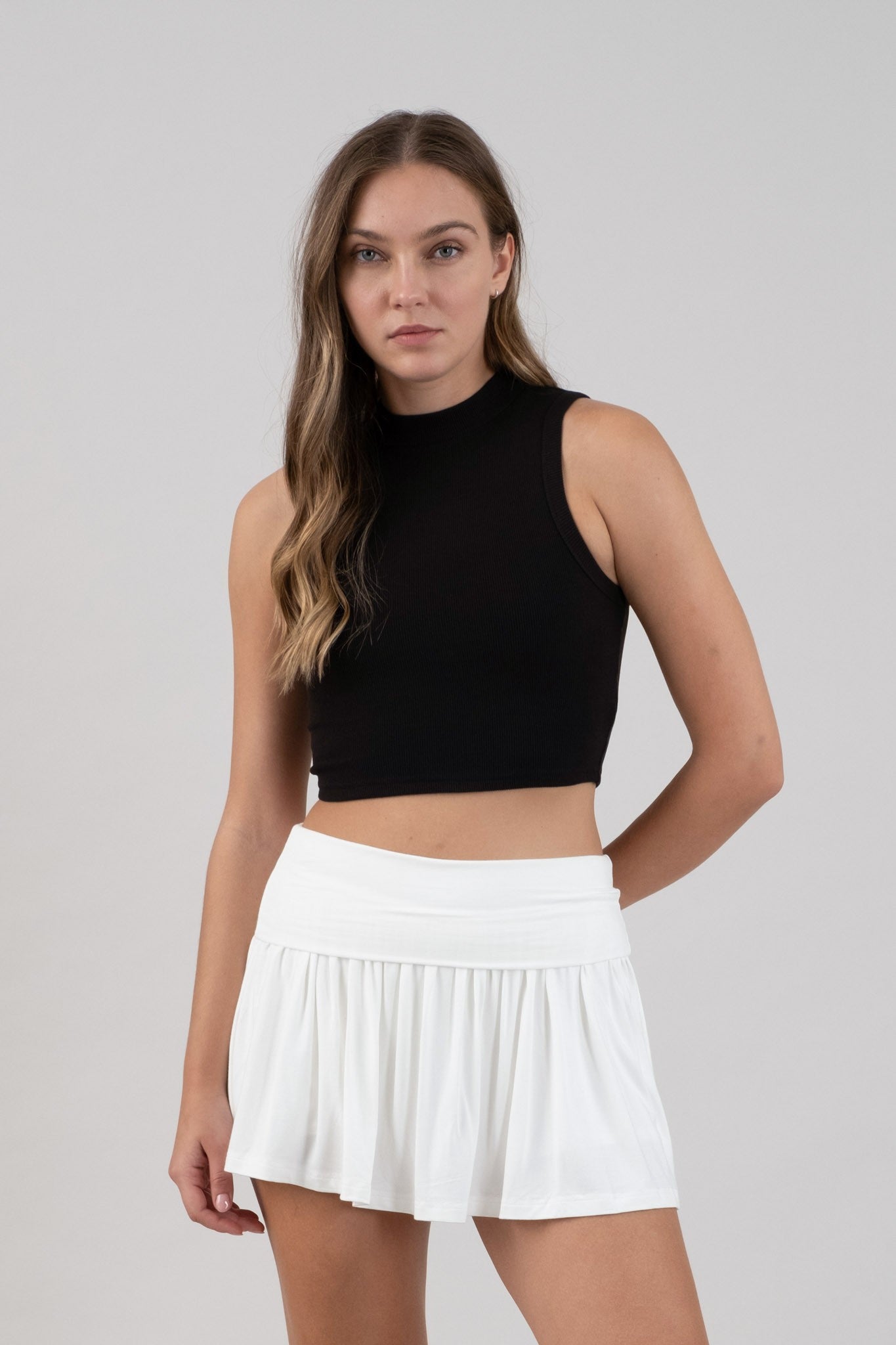 HIGH NECK CROPPED TANK