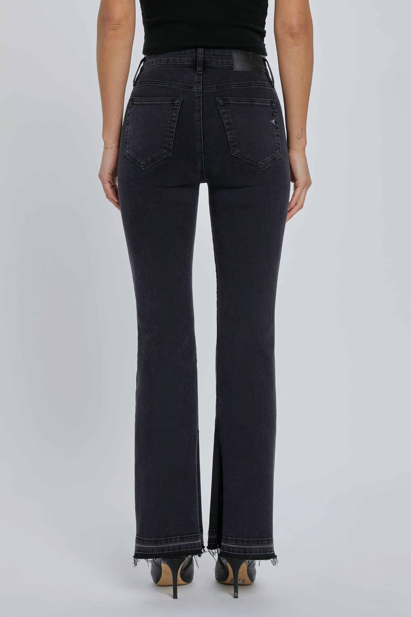 HAPPI FLARE JEANS W/ SPLIT