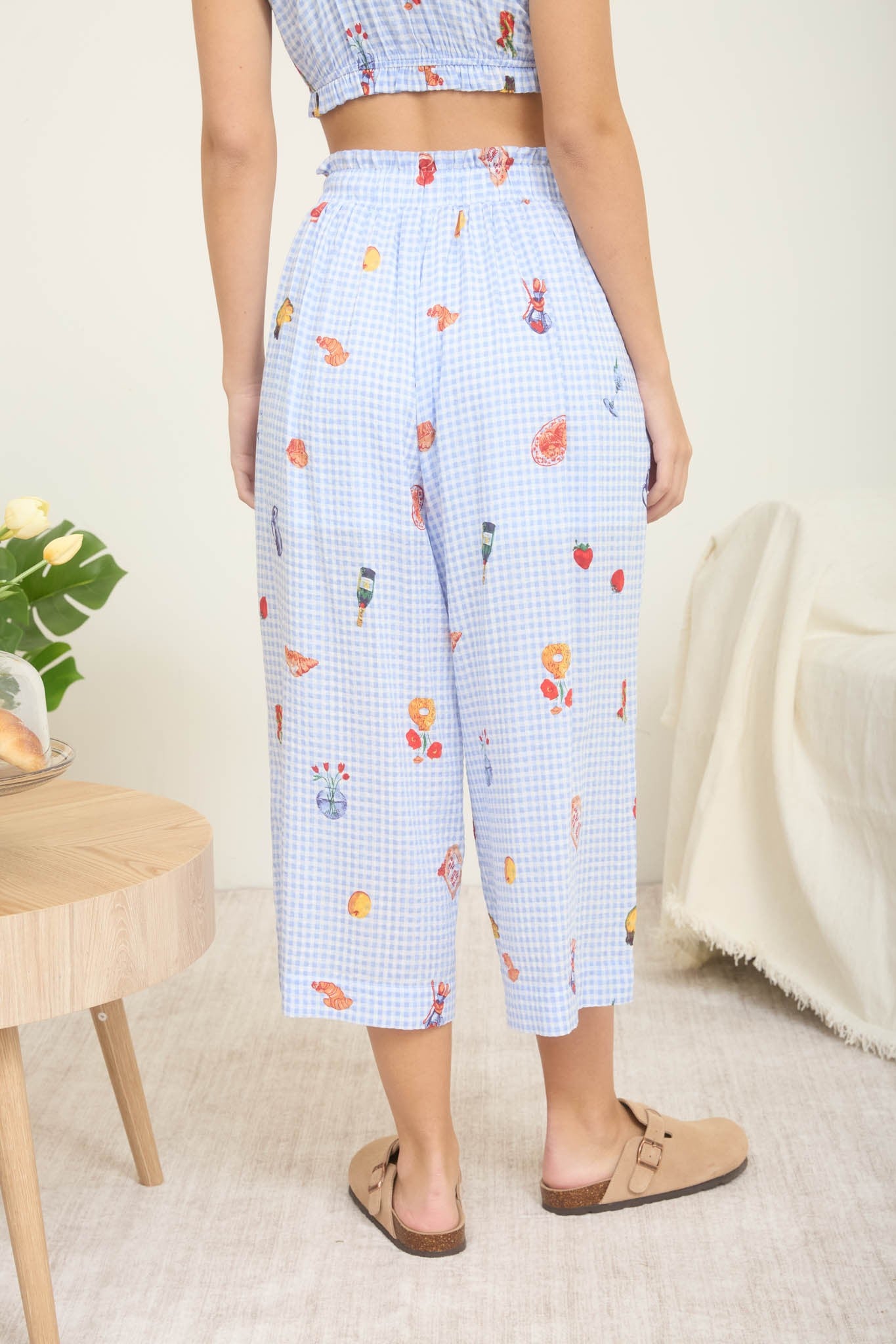 GINGHAM MOTIF CROPPED PANTS