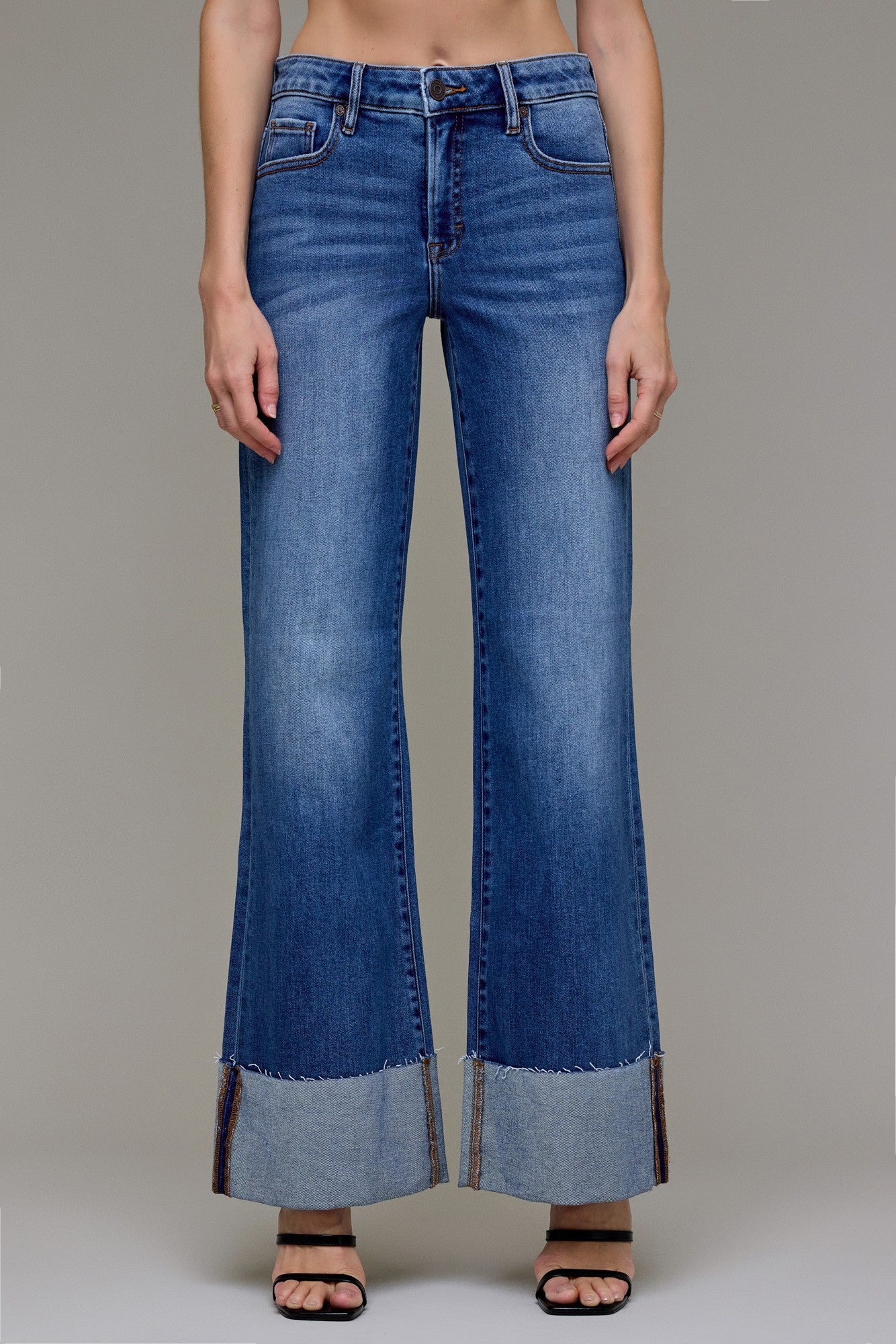 HIGH RISE CUFF FLARE JEANS
