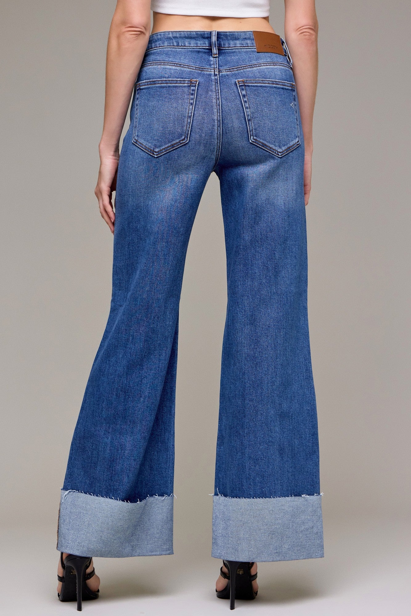 HIGH RISE CUFF FLARE JEANS