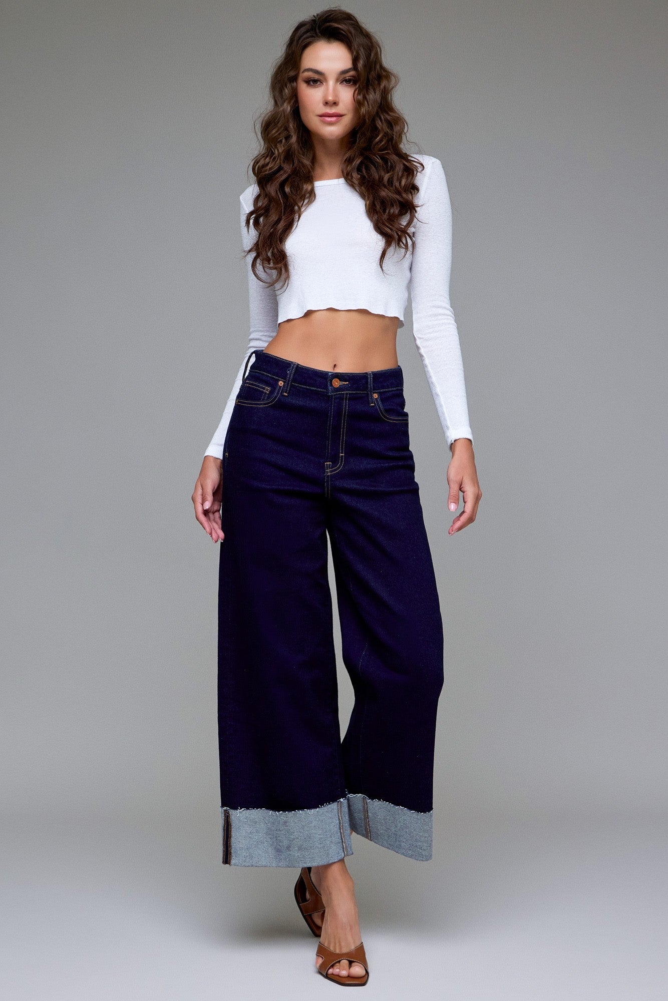 CUFFED DARK RINSE JEANS