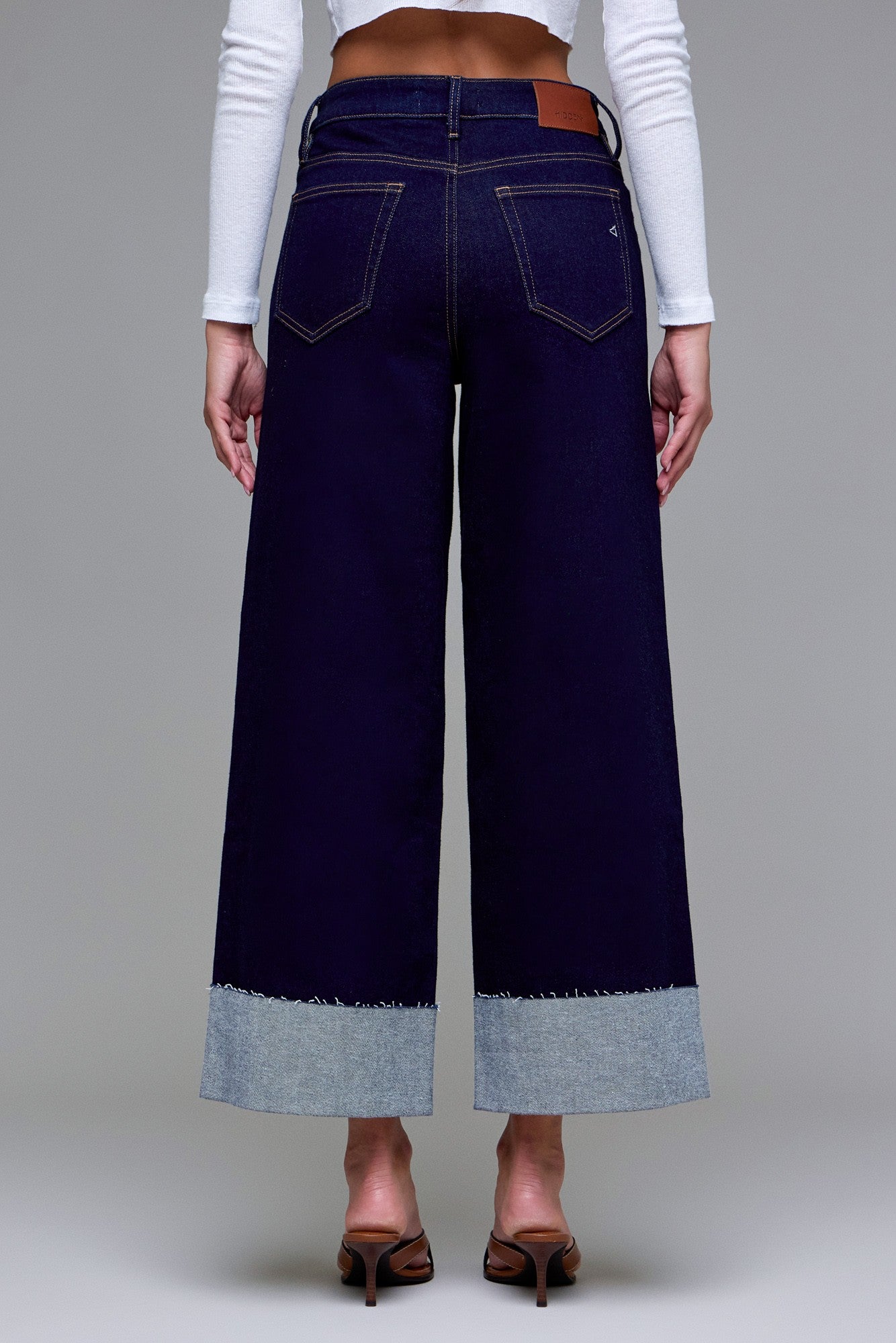 CUFFED DARK RINSE JEANS
