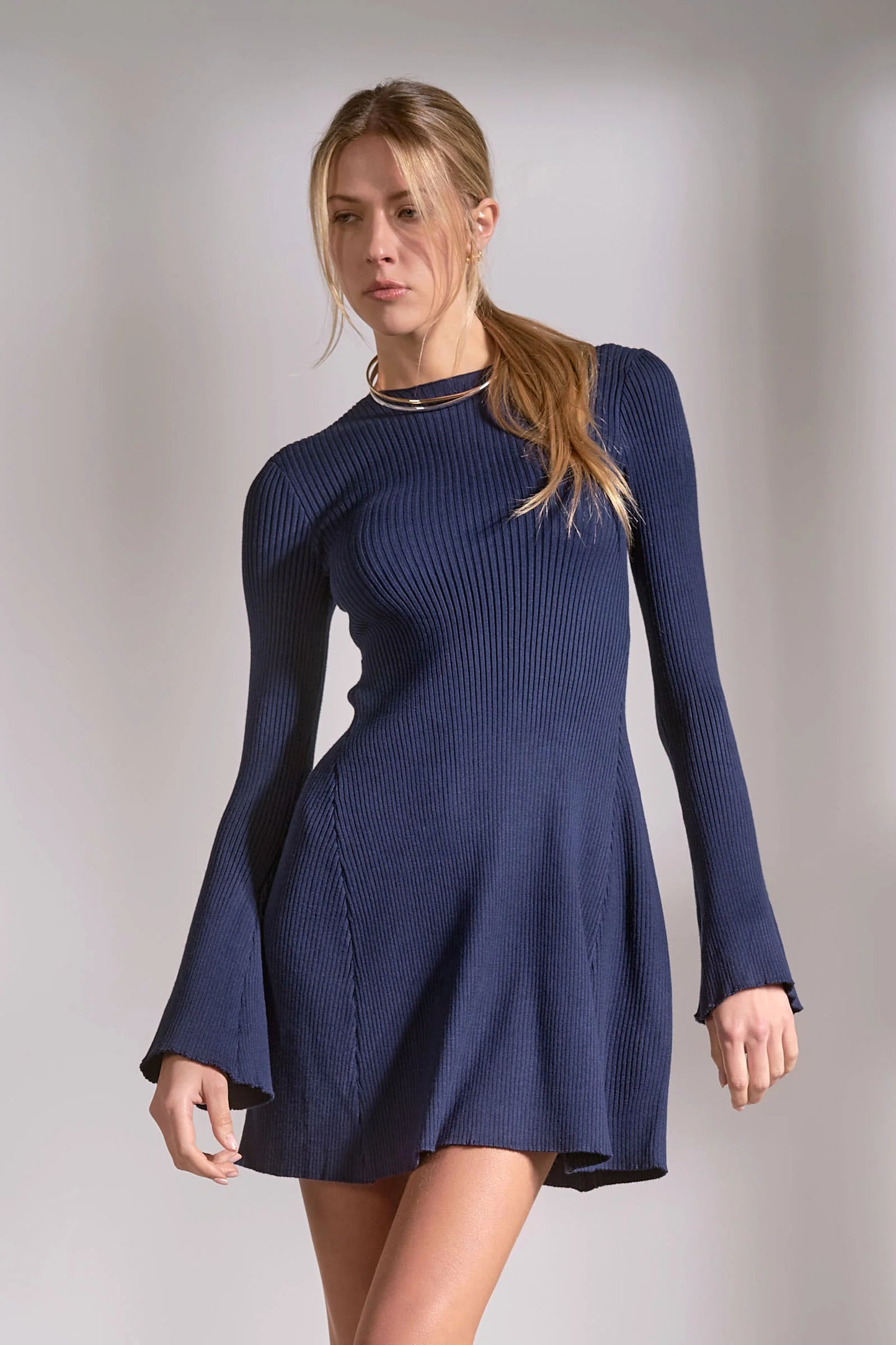LONG SLEEVE CREW NECK DRESS