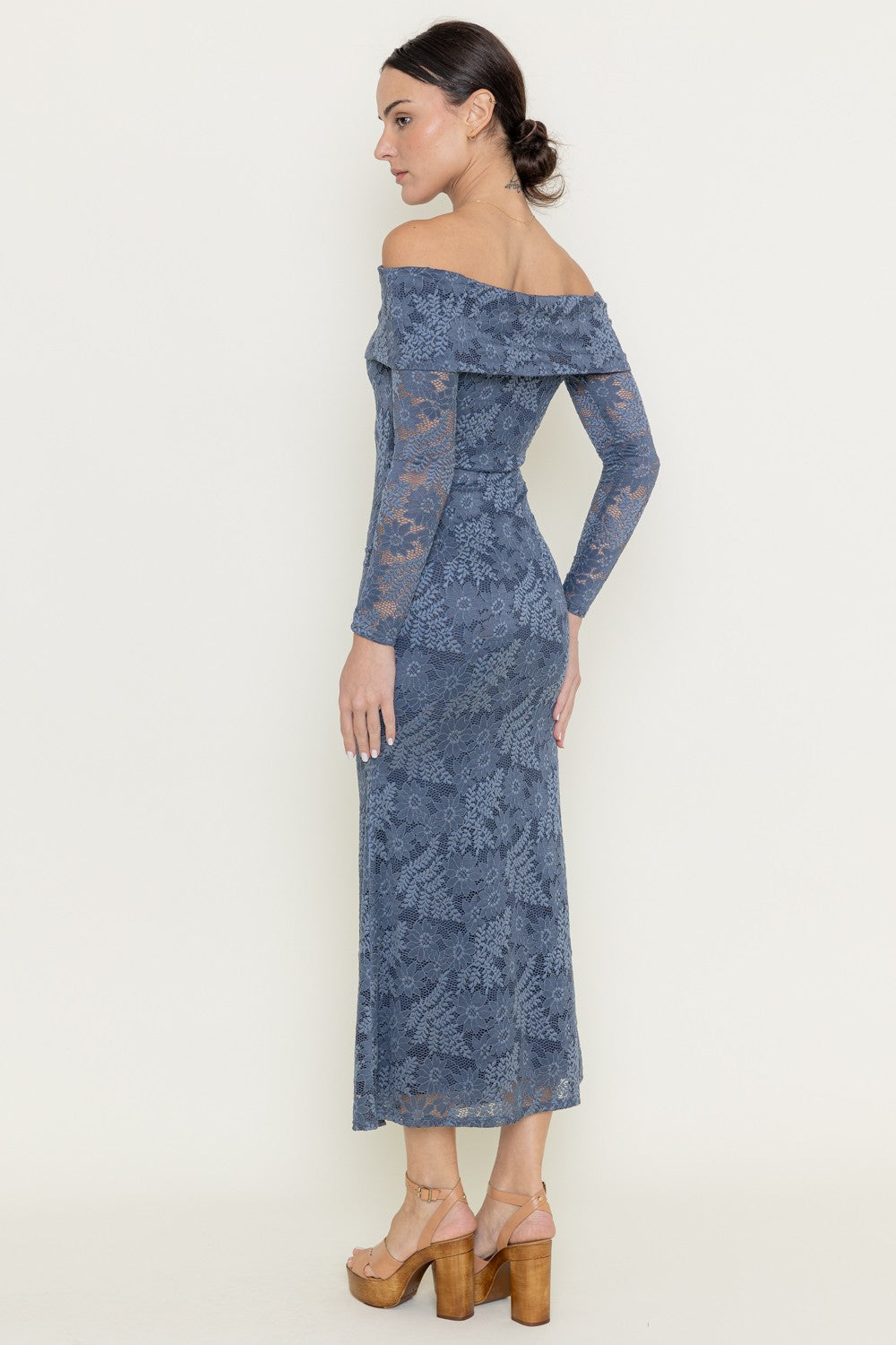 OFF SHOULDER LACE DRESS