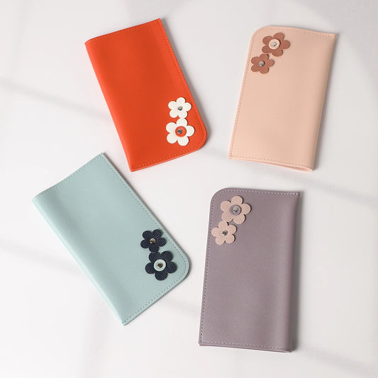 FLOWER PATCH LEATHER EYEGLASS CASE
