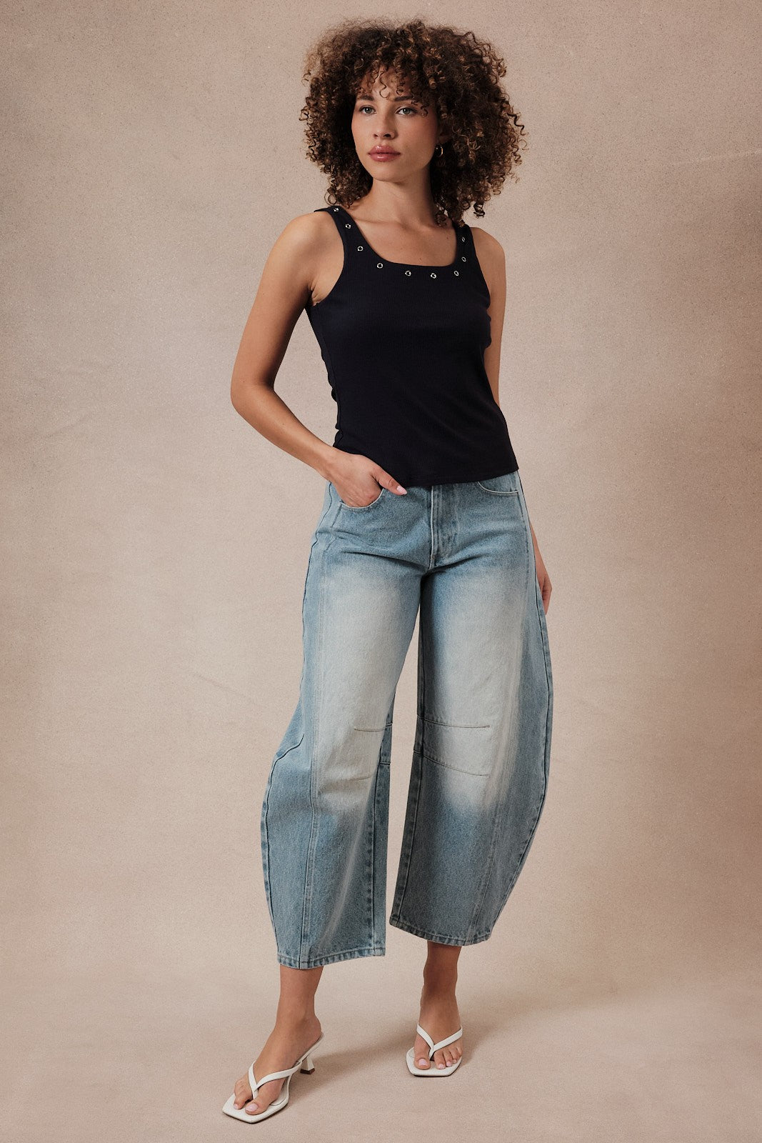 GROMMET DETAIL TANK TOP