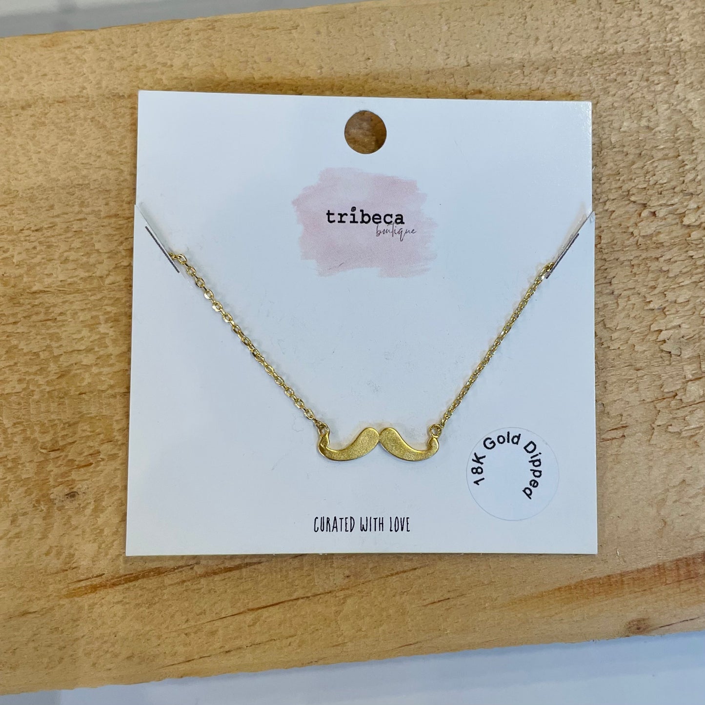 MUSTACHE NECKLACE