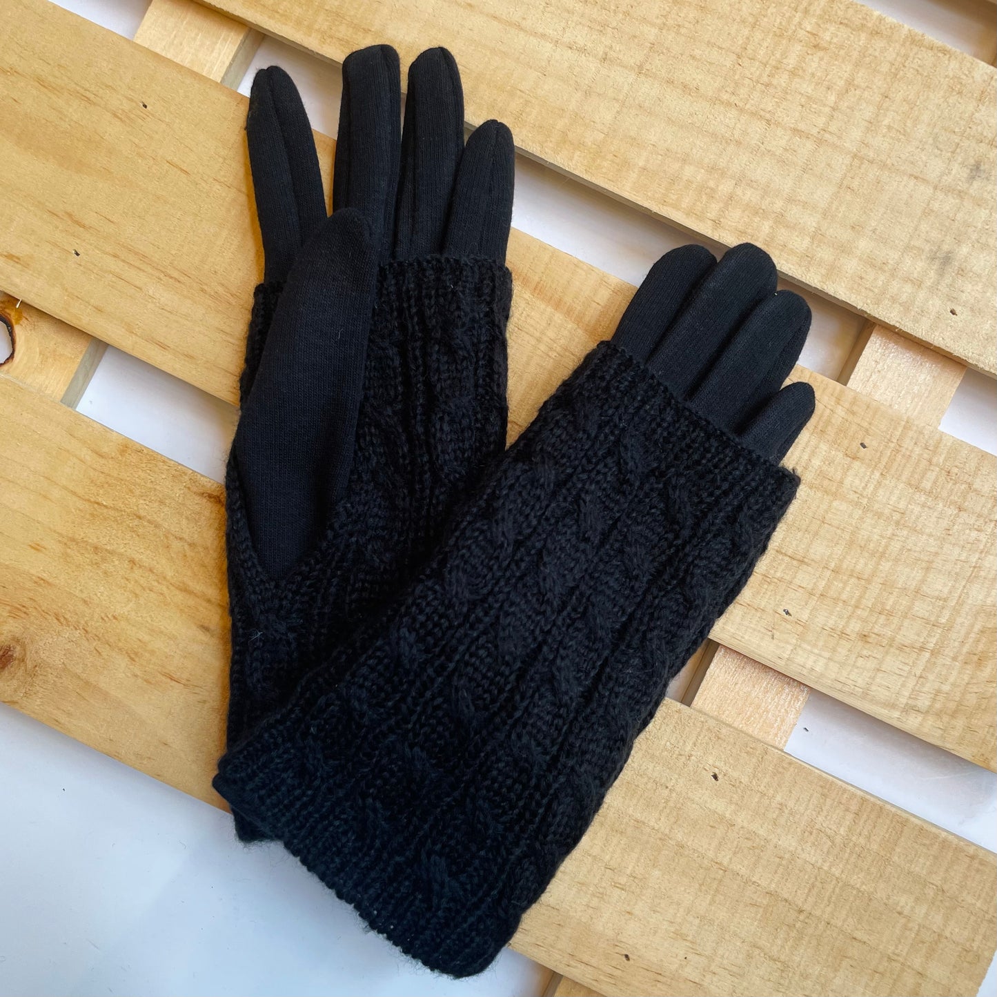 CABLEKNIT TOUCH GLOVES
