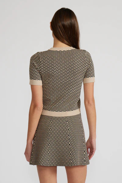 PATTERNED KNIT TOP