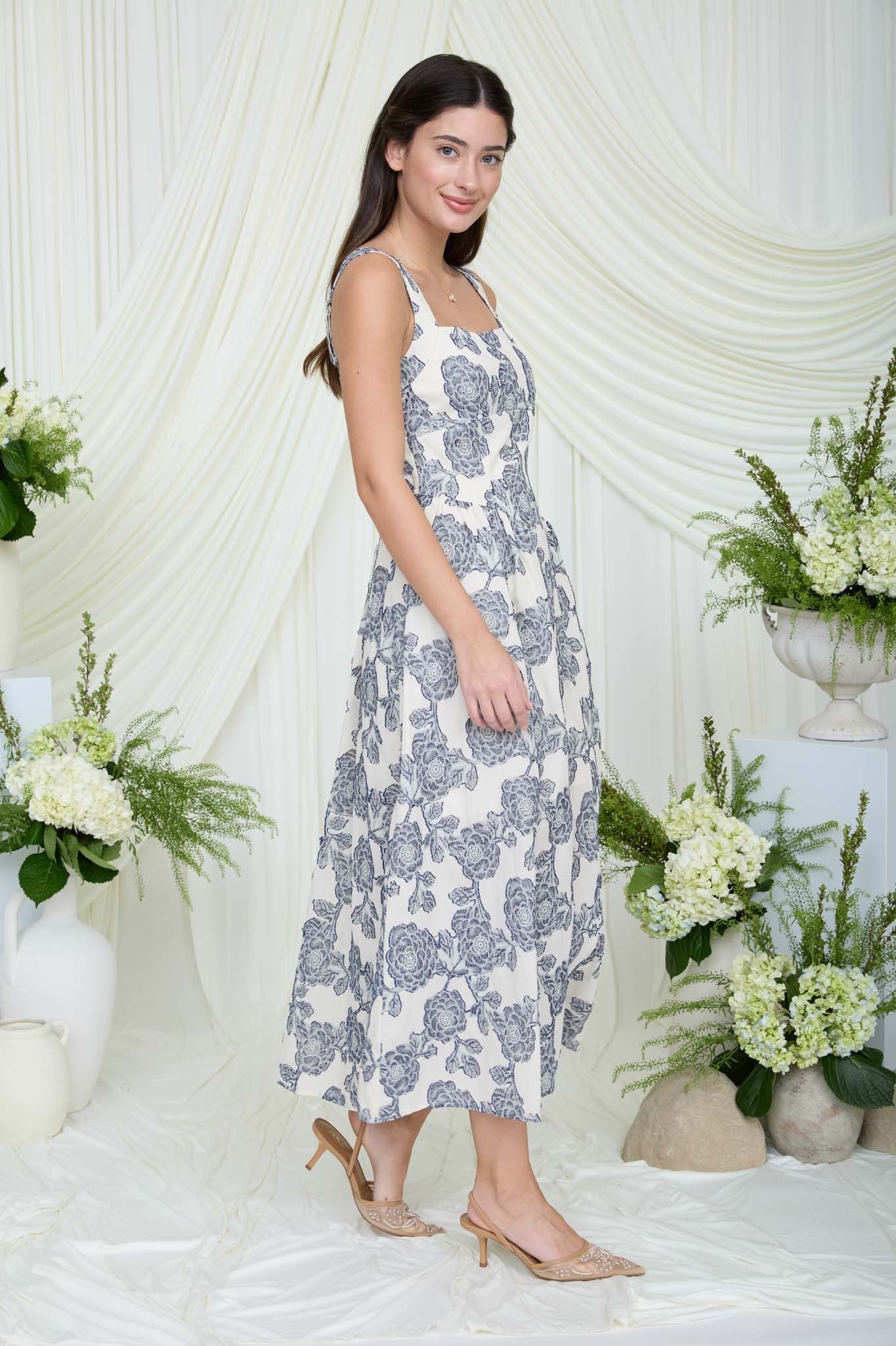 FLORAL JACQUARD PATTERN MIDI DRESS