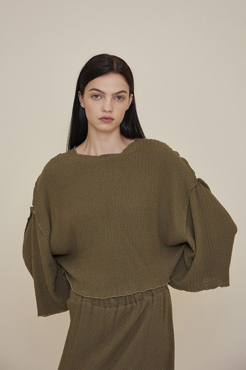 LOOSE FIT TOP