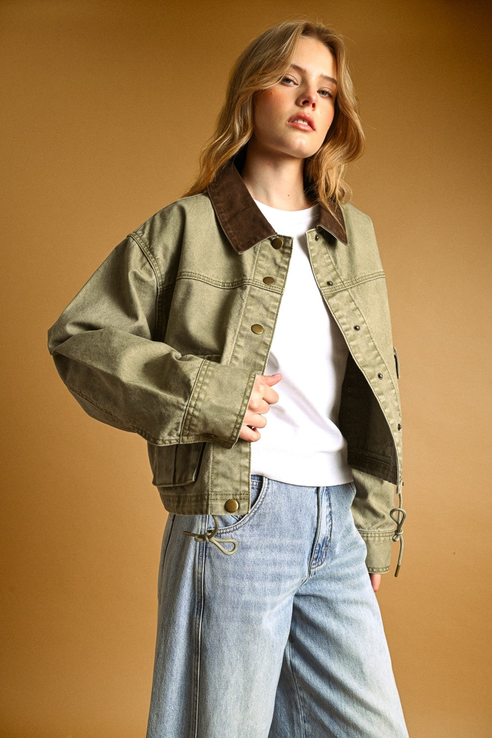CONTRAST UTILITY JACKET