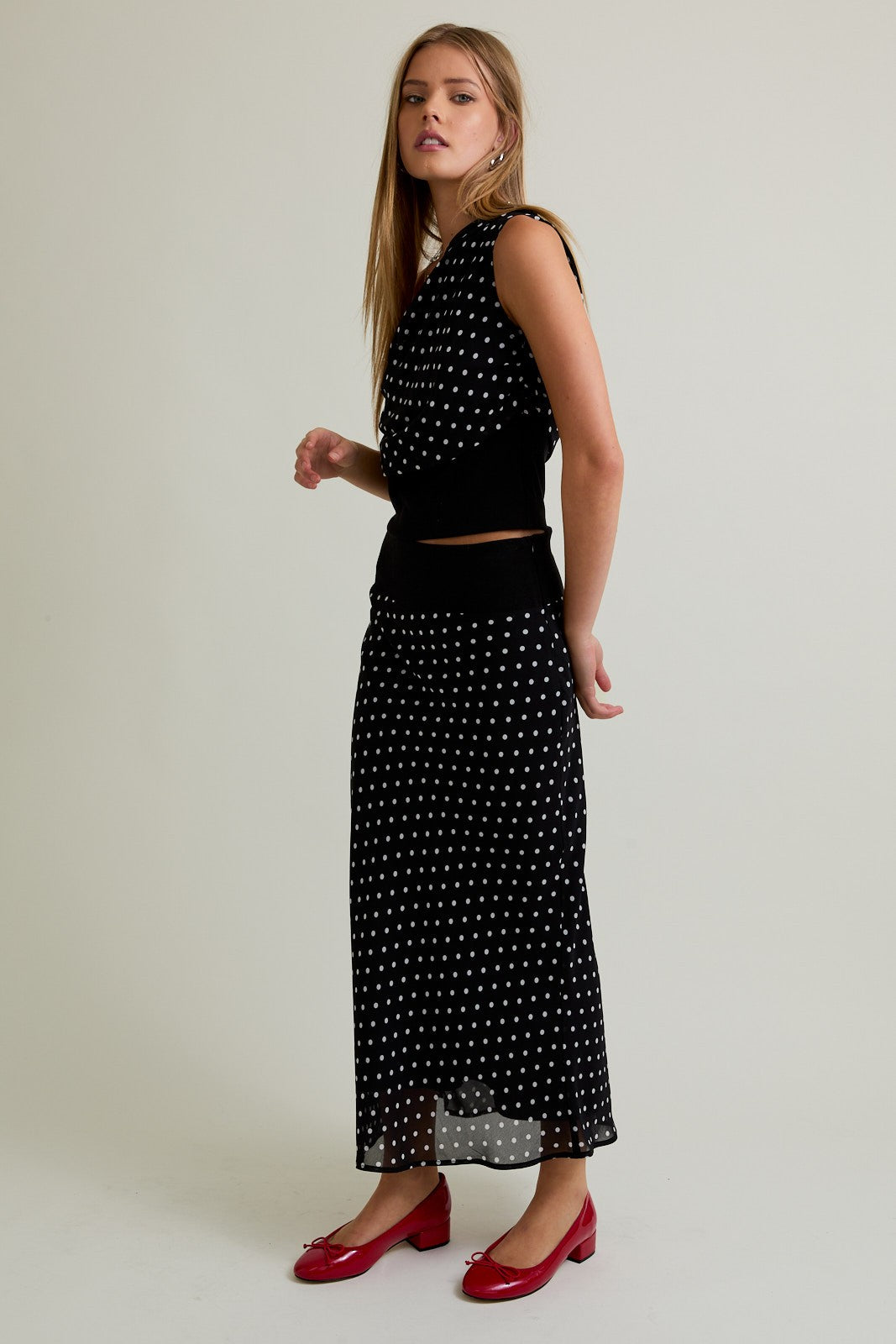 OFF SHOULDER POLKA DOT BLOUSE