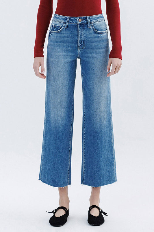 HIGH RISE RAW HEM CROP JEANS