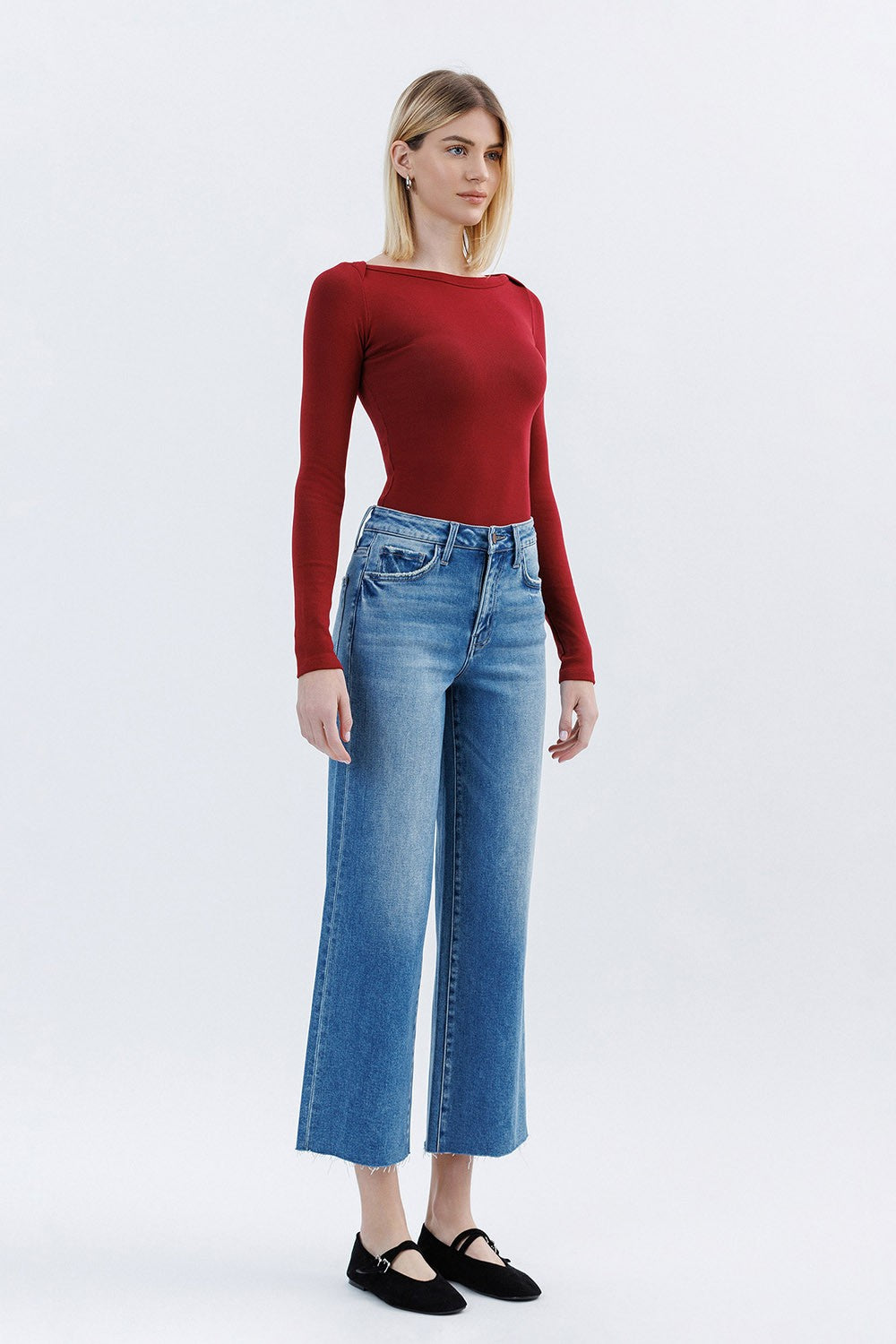 HIGH RISE RAW HEM CROP JEANS