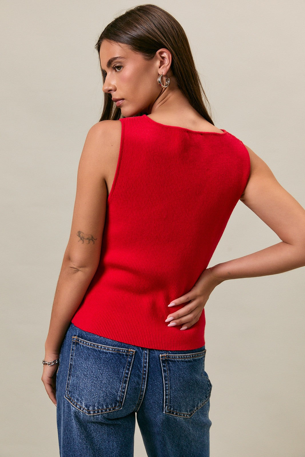 BOAT NECK BUTTON DETAIL TOP