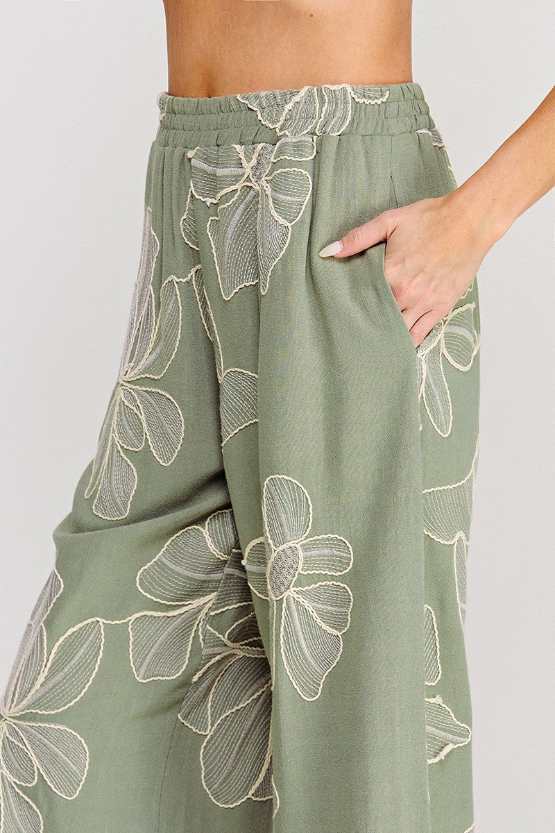 FLORAL EMBROIDERED PANTS