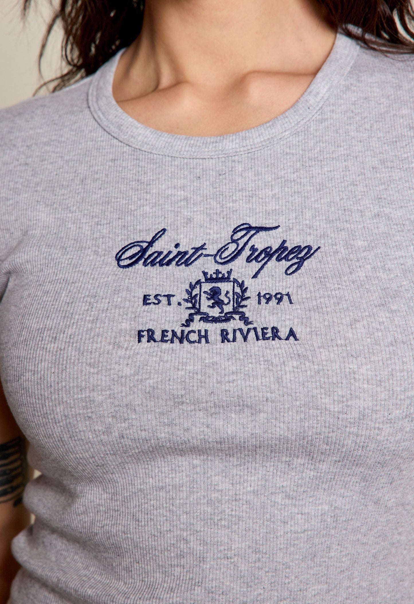 SAINT TROPEZ EMBROIDERED TEE