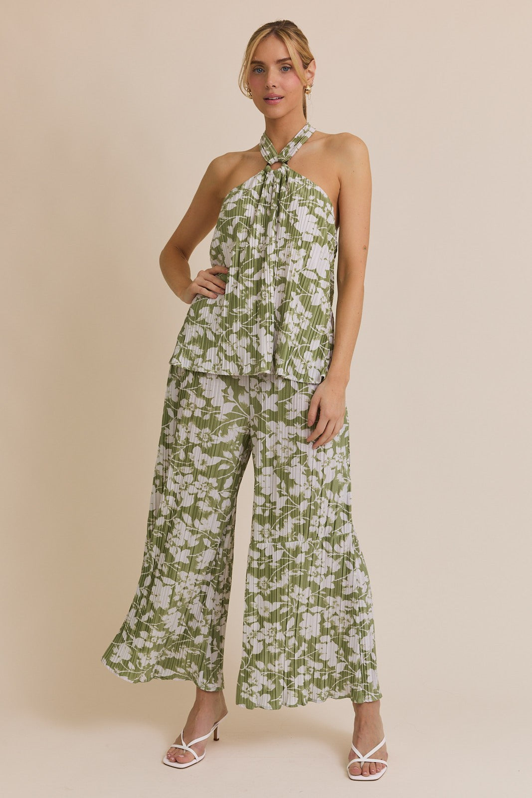 PLEATED HALTER NECK TOP