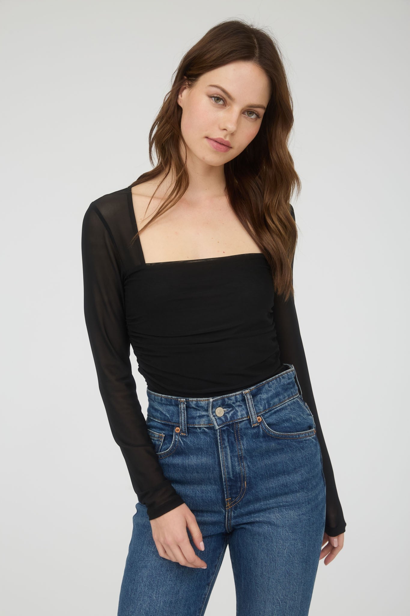 SQUARE NECK LONG SLEEVE TOP