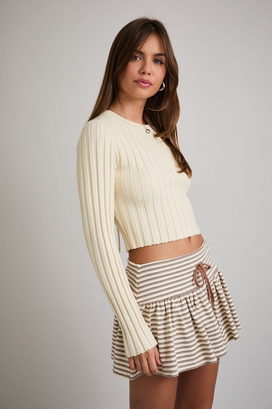 BACK SHIRRING DETAIL TOP