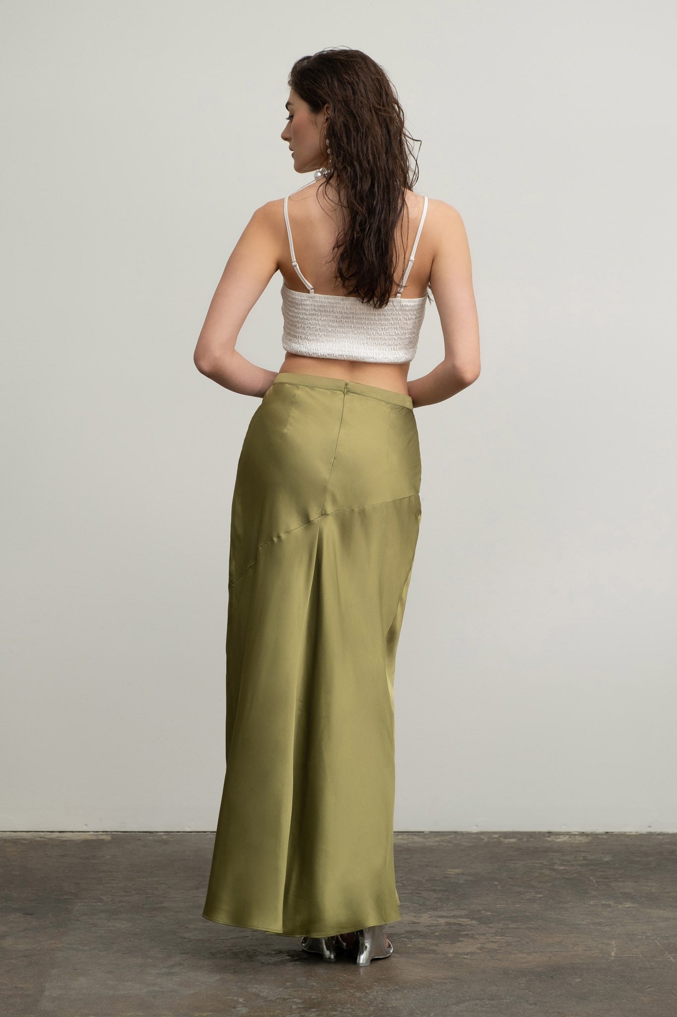 SIDE SLIT SATIN MIDI SKIRT