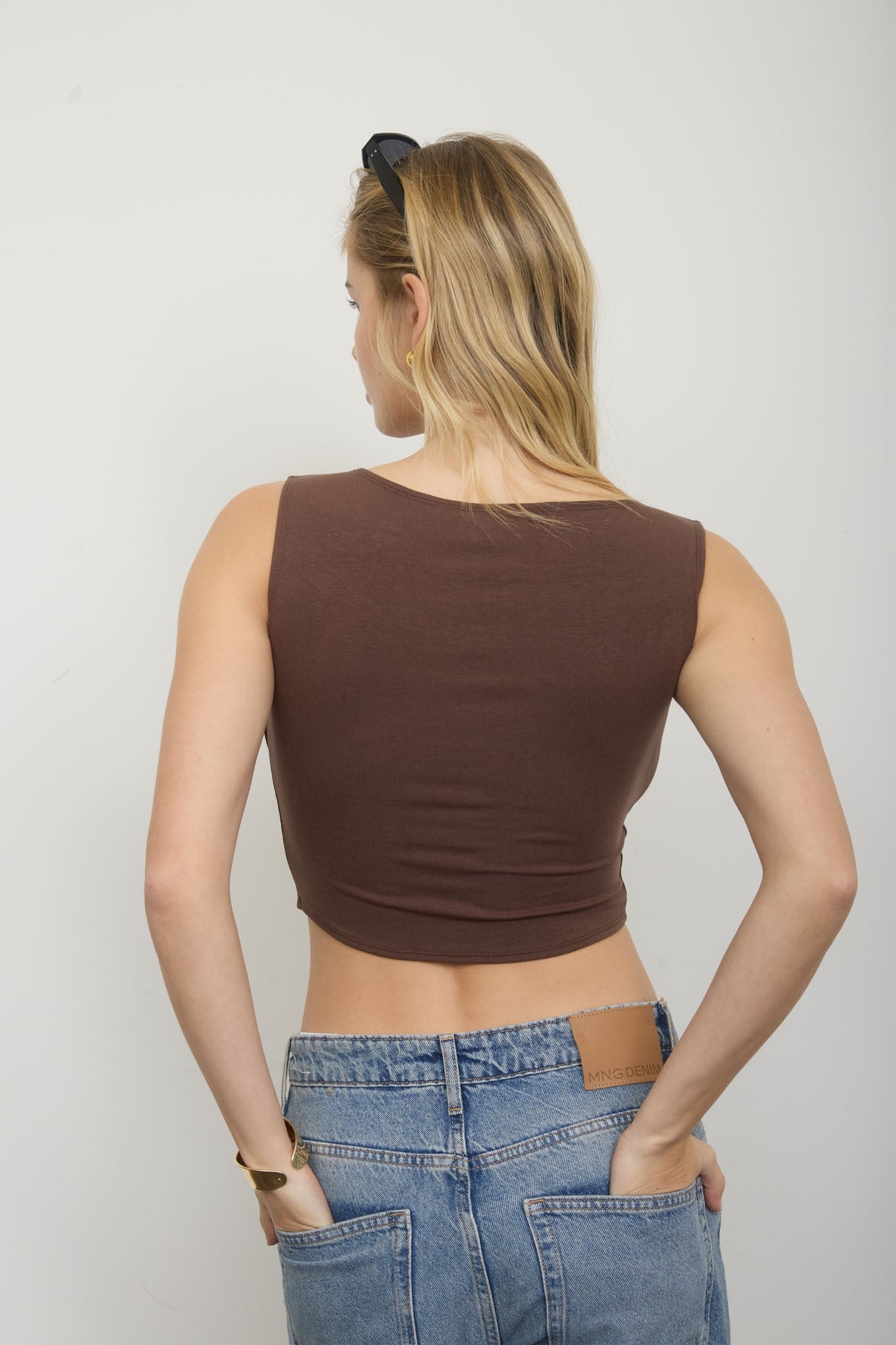 ASYMMETRICAL SNAP TANK