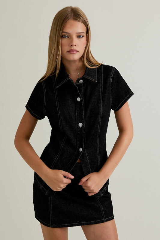 SHORT SLEEVE DENIM TOP