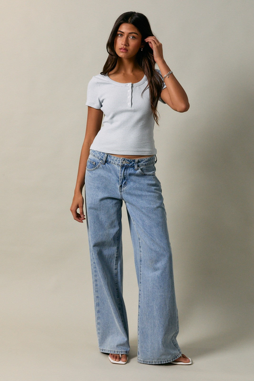 SCOOP NECK STRIPE TEE