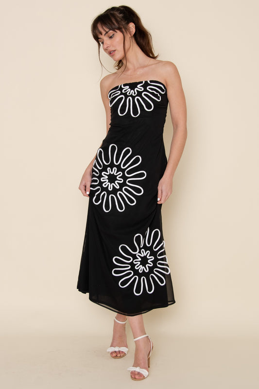 STRAPLESS EMBROIDERED DRESS