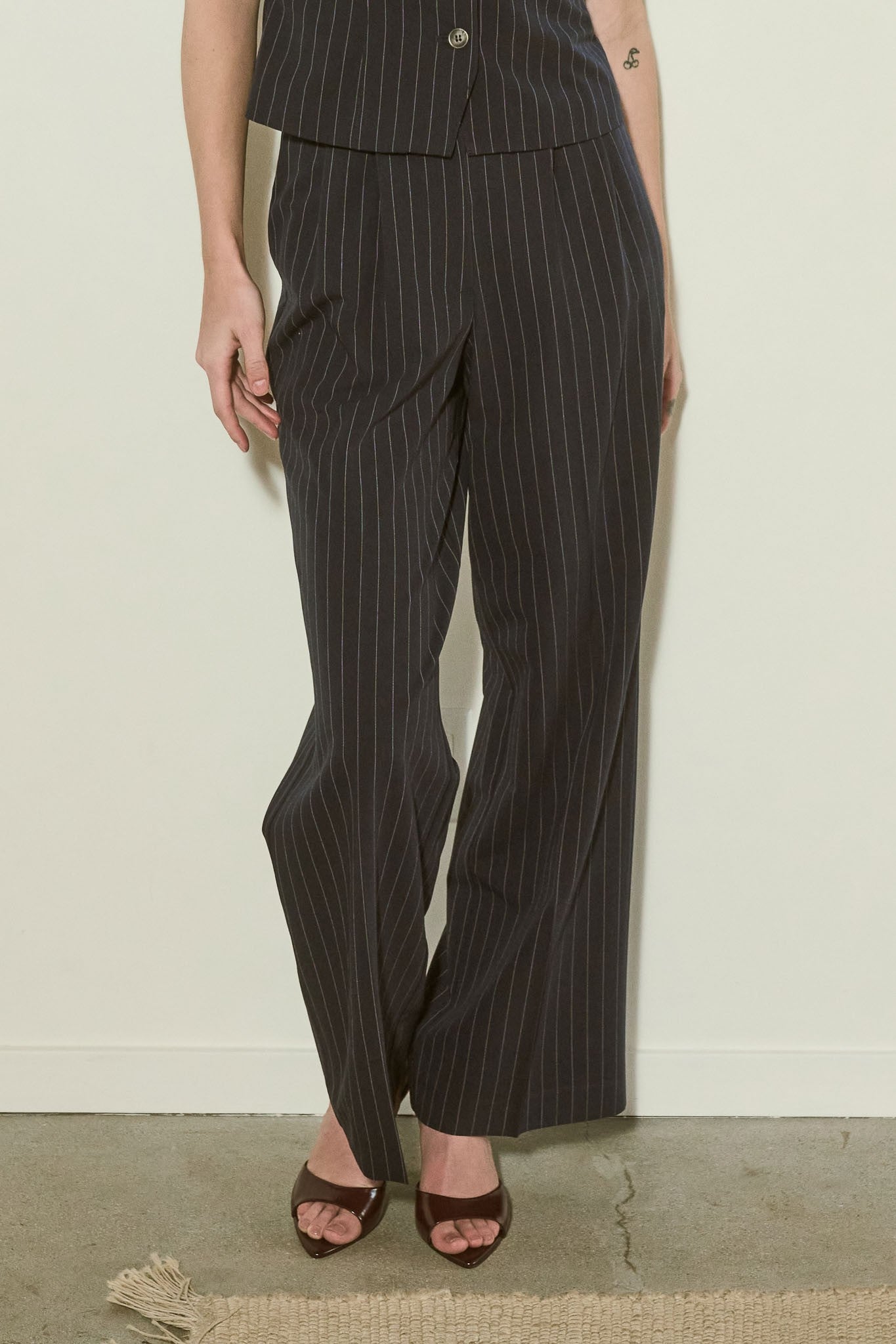 PINSTRIPE WIDE LEG PANT
