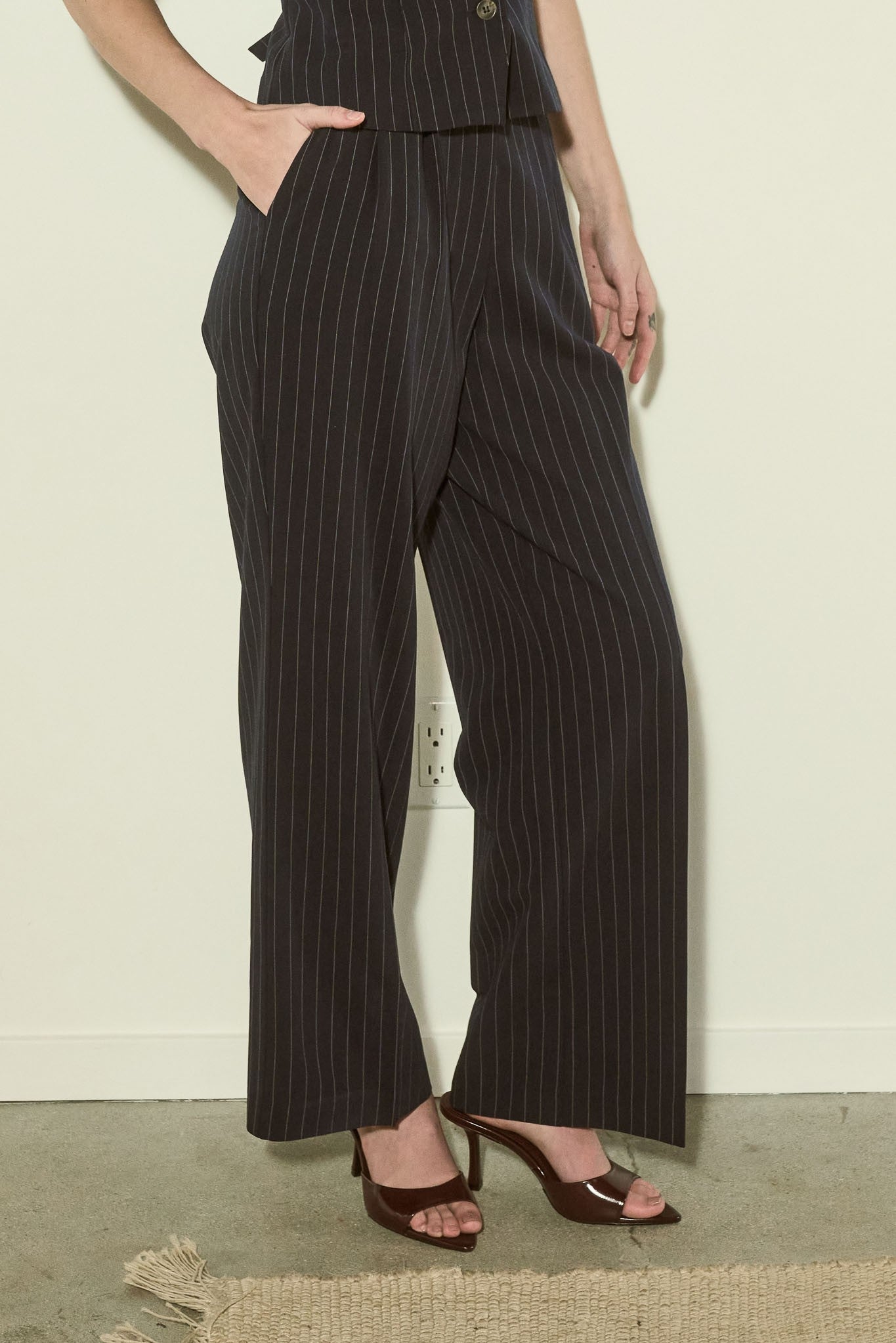 PINSTRIPE WIDE LEG PANT