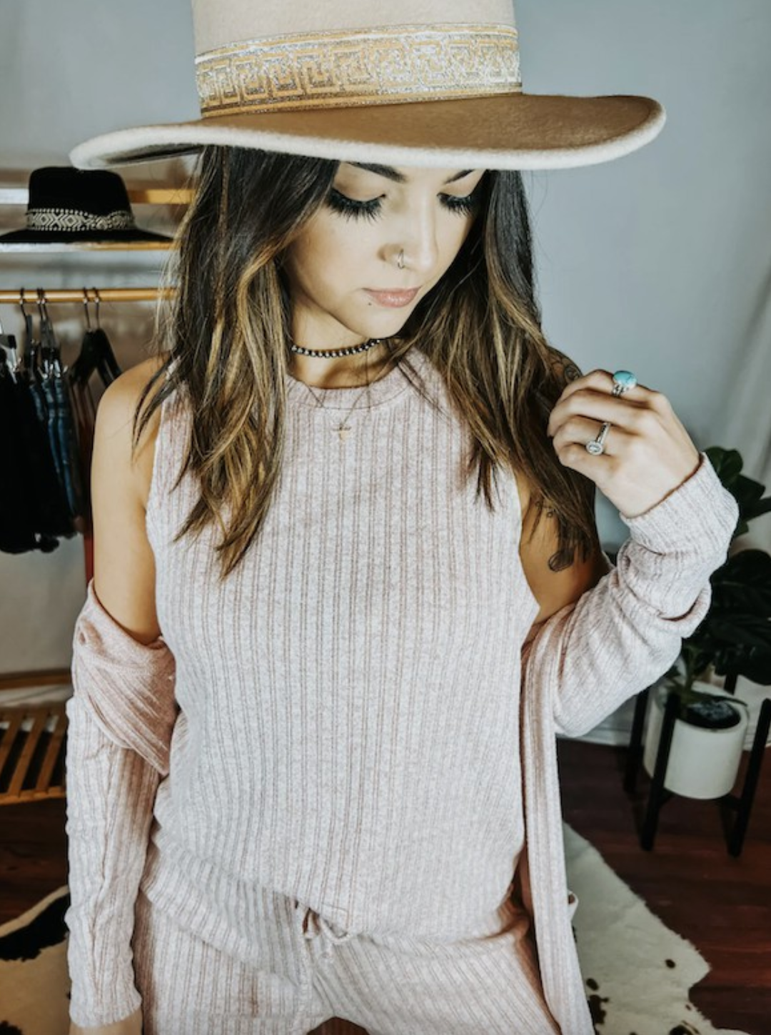 RIBBED TOP