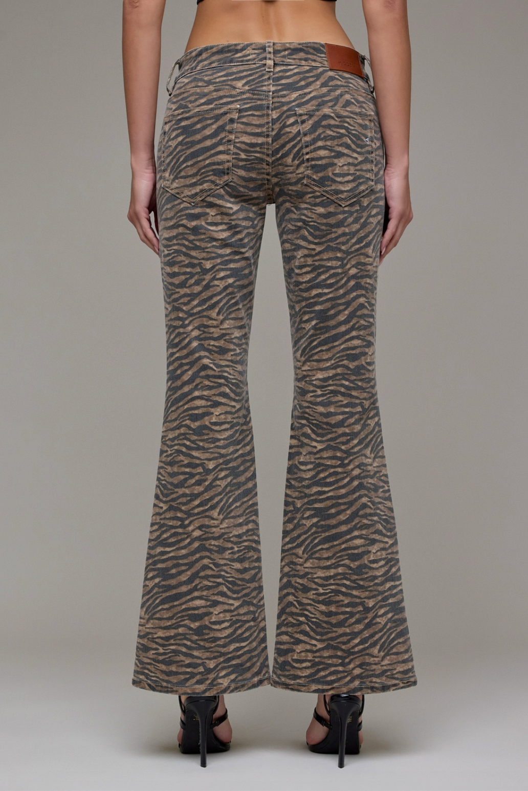 TIGER LACE UP JEAN